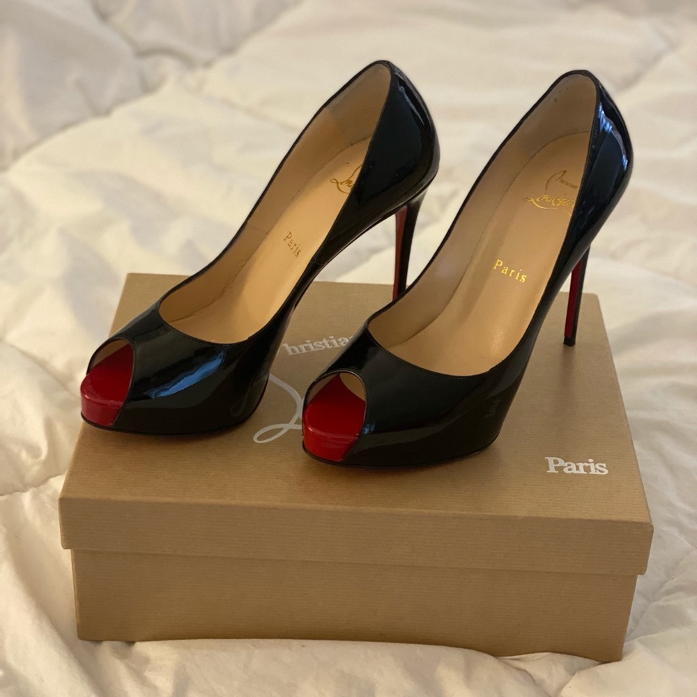 Christian Louboutin- New Very Prive Patent - 38